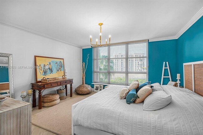 Building Photo - 3500 Mystic Pointe Dr