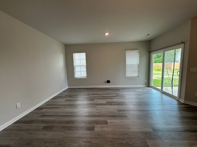 Building Photo - 410 Blockade Shl Ln