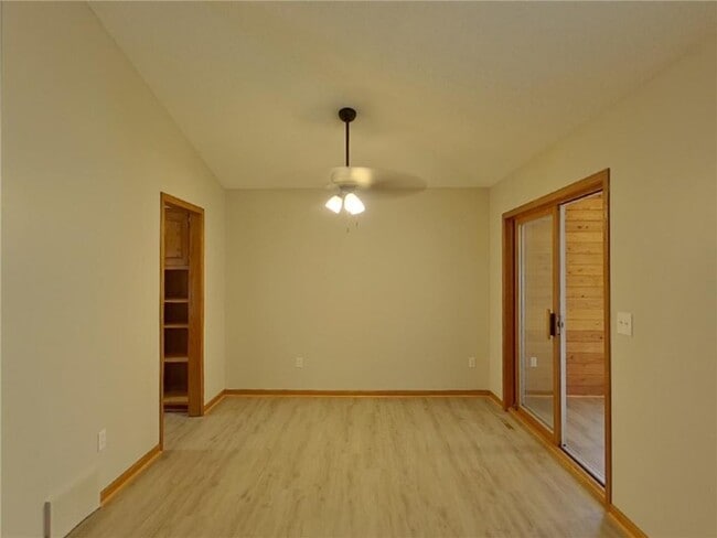 Building Photo - 739 Ashley Dr