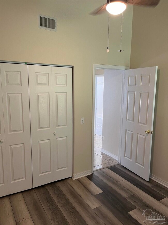 Building Photo - 7820 Mellow Days Dr