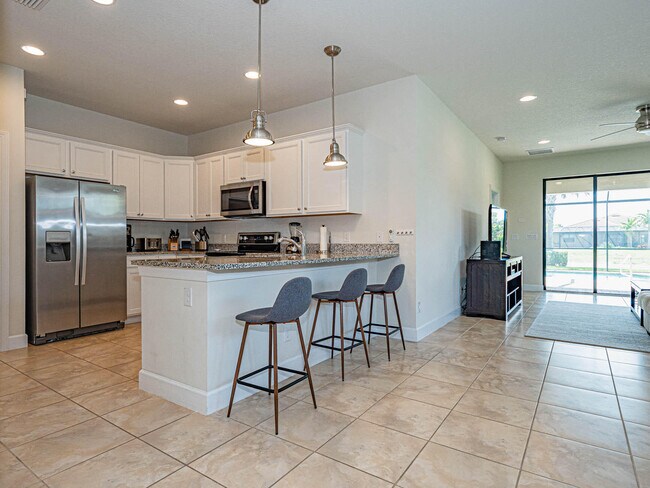 Building Photo - 5163 Longhorn Dr