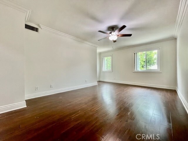 Building Photo - 2558 Orange Ave