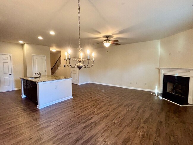 Building Photo - 2723 Morgan Glen Rd NE