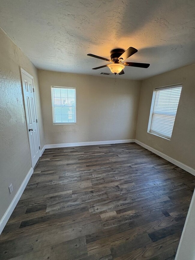 Building Photo - Country home Now Available!