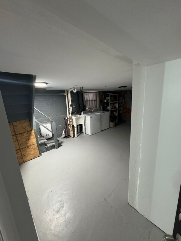 Building Photo - 5510 N Spaulding Ave