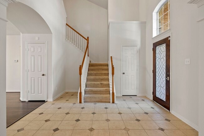 Building Photo - 28018 Wind Hawk Dr