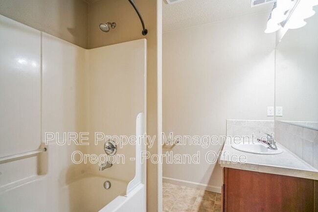 Building Photo - 18624 Van Fleet Ave