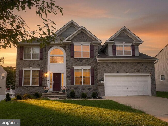 Building Photo - 7023 Sand Cherry Way