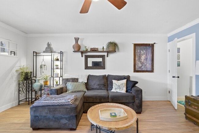 Building Photo - 5957 S Sultan Cir