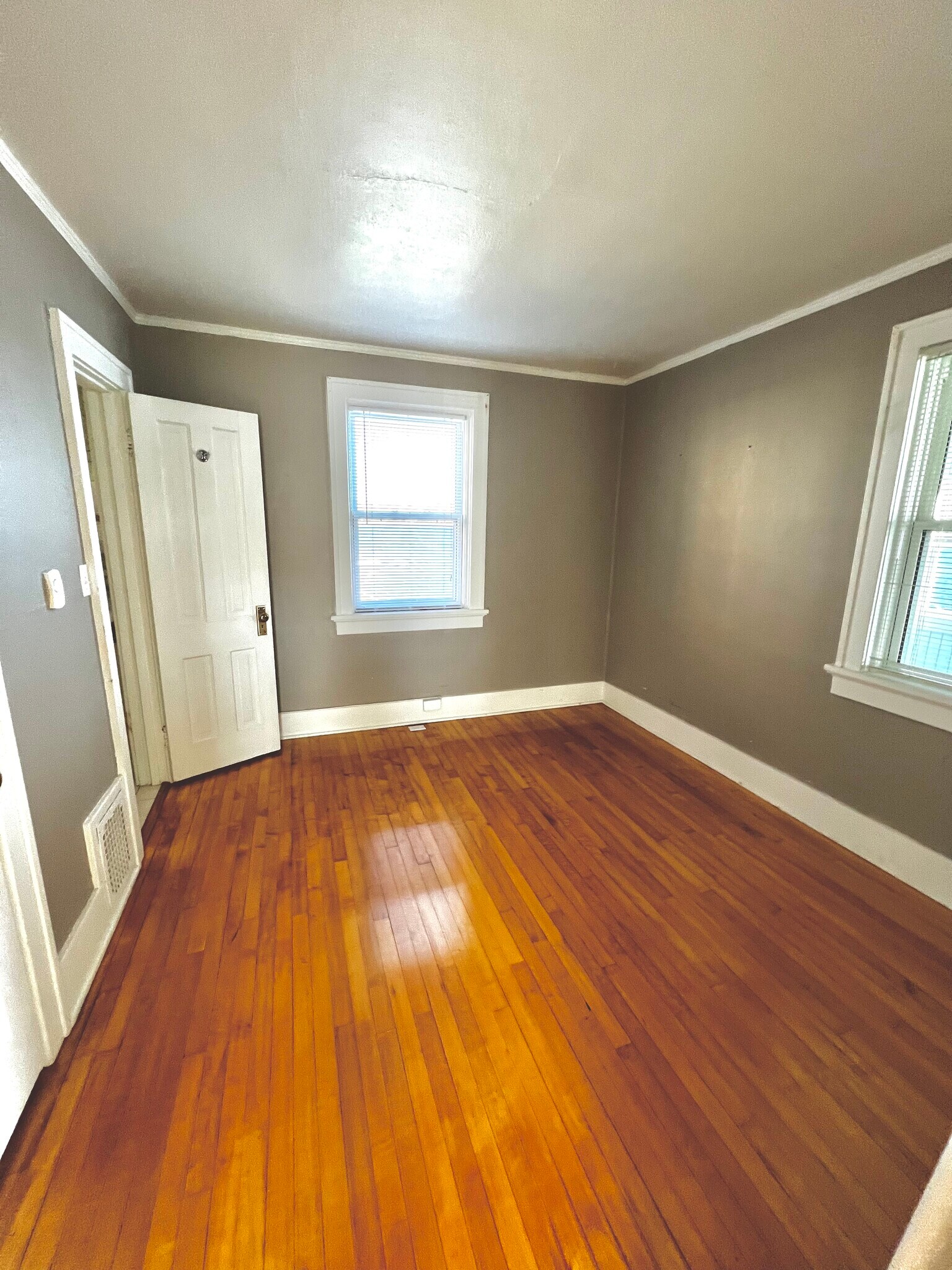 Bedroom - 319 N Lake Rd
