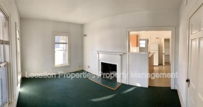 Building Photo - 1741 Vermont St