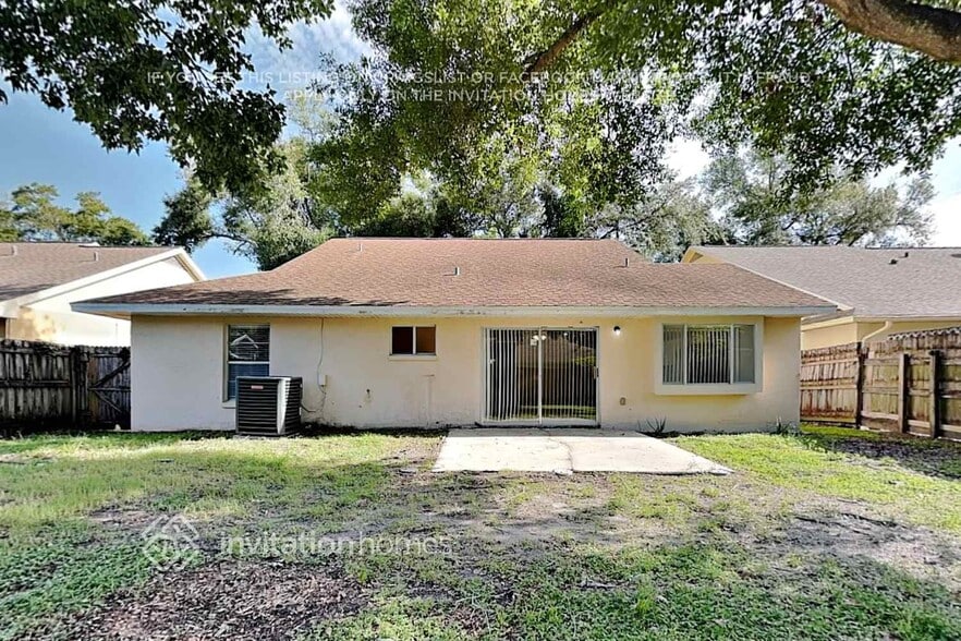 Building Photo - 1410 High Knoll Dr
