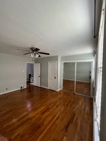 Building Photo - 7132 Kindred St