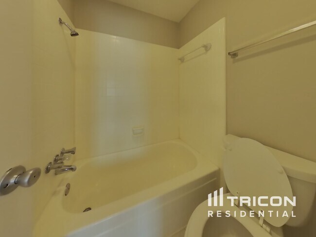 Building Photo - 8033 Berrybrook Dr