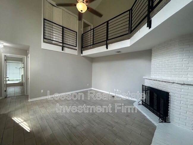 Building Photo - 3434 Stonebrook Pl