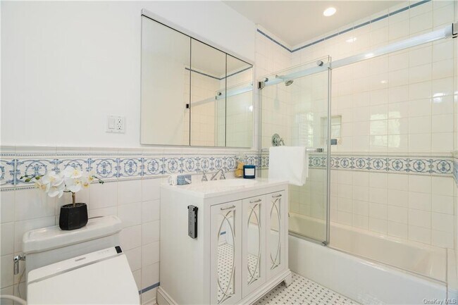 Building Photo - 77 Pleasant Ridge Rd