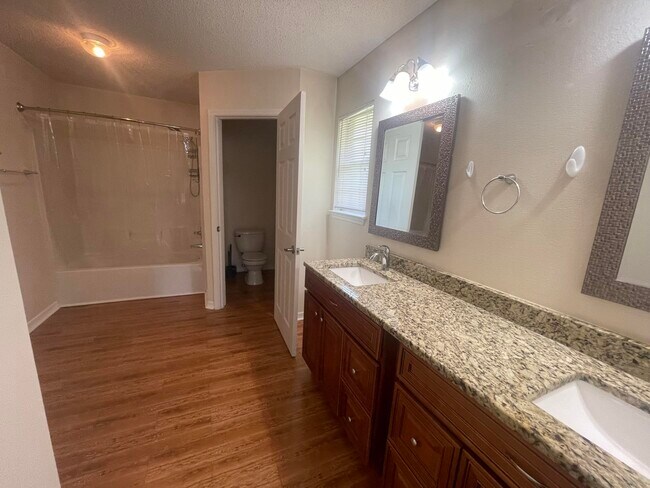 Building Photo - 5114 Whitehurst Ln