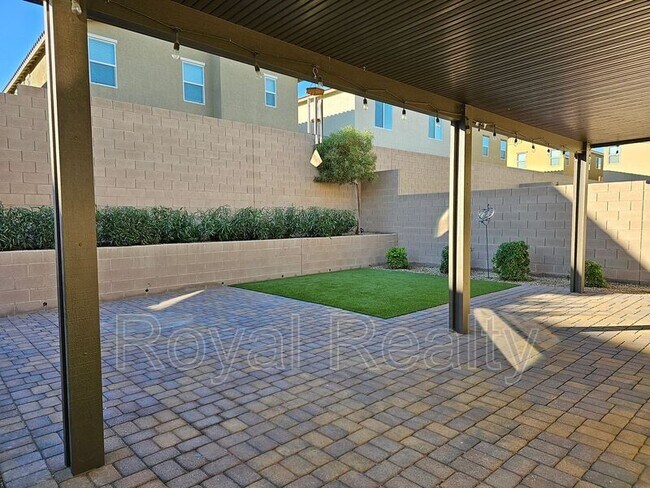 Building Photo - 1171 Twincrest Ave