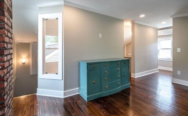 Building Photo - Gorgeous Renovated Highlands Bungalow – Av...