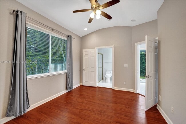 Building Photo - 8006 N Savannah Cir