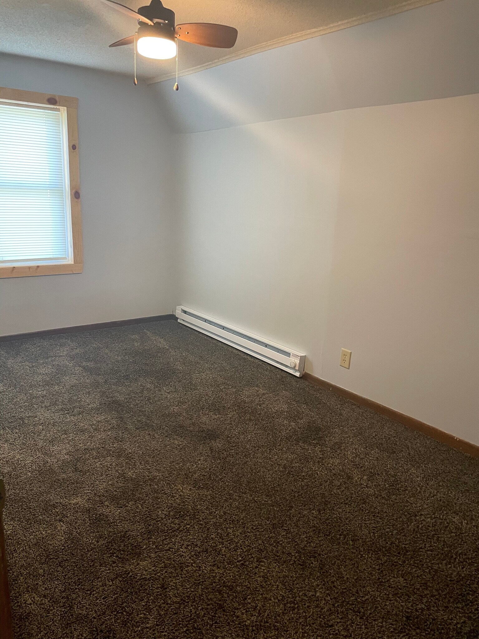 2nd bedroom - 929 4th St SE