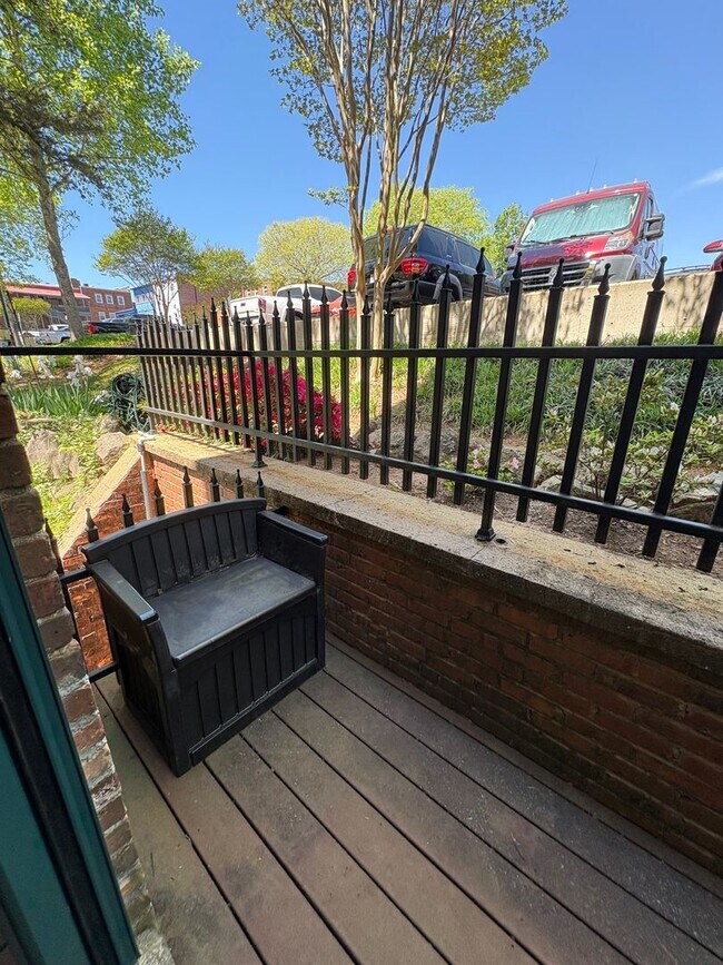 Building Photo - Lovely 2 Bedroom 2 full Bath Historical  Condo in Downtown Easley! Lawn Care and Trash Pickup inc...