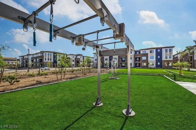 Building Photo - 4555 Camino Al Norte