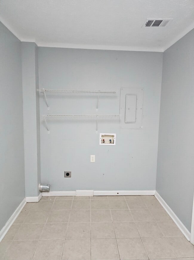 Building Photo - 270 Huckleberry Ln