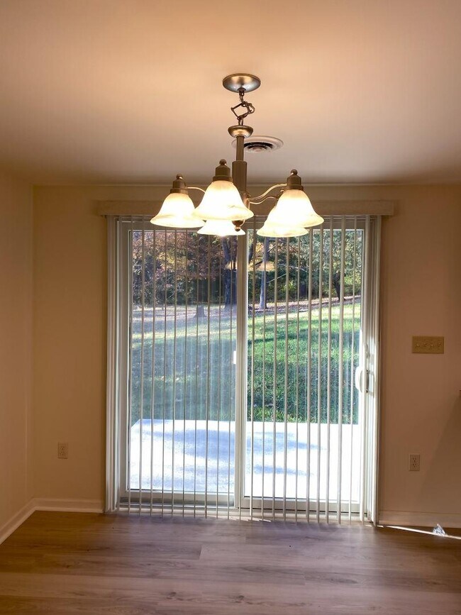 Building Photo - 19322 Garretts Mill Rd