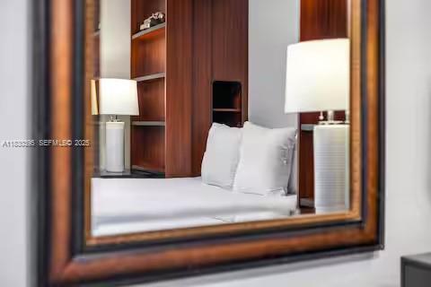 Building Photo - 6140 SW 56th Ct