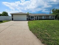 Building Photo - Gorgeous Corner lot Home for Rent!