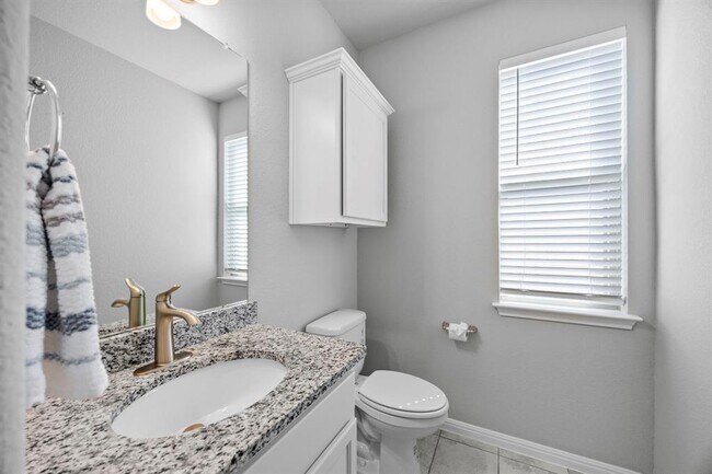 Building Photo - 313 Somerville St