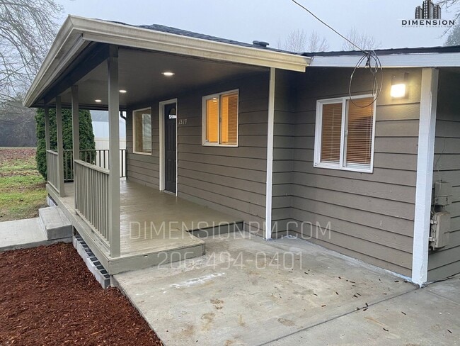Building Photo - Cozy 2bed 1Bath with fenced backyard in Kent!