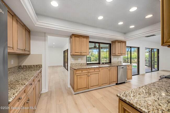 Building Photo - 5 Cache Cay Dr