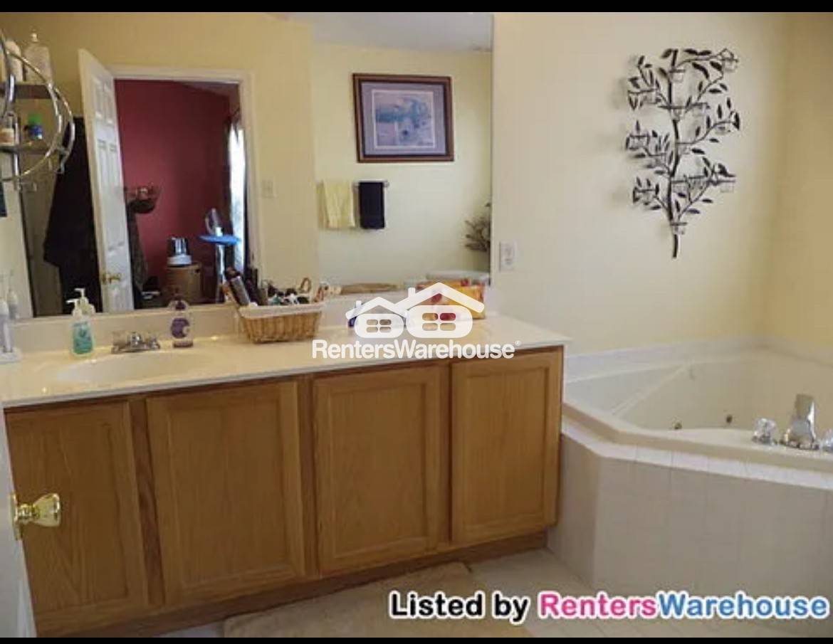 Building Photo - 2571 Vireo Ct