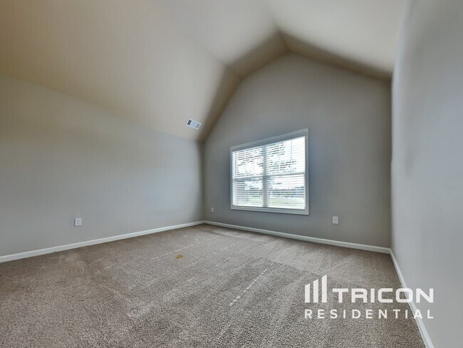 Building Photo - 142 Massey Ln