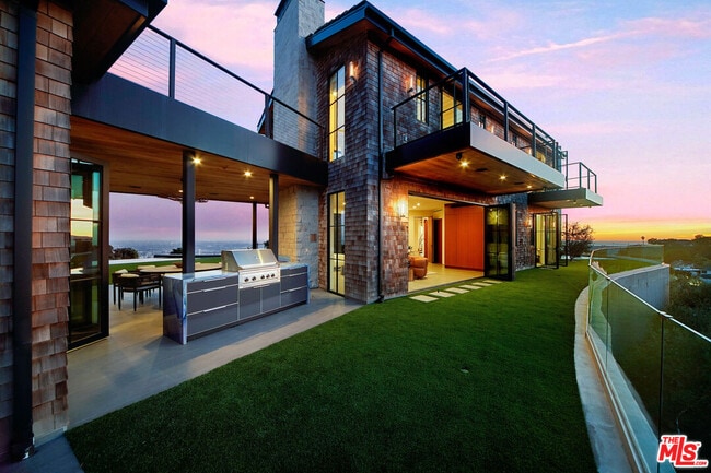 Building Photo - 2020 Cyprean Dr