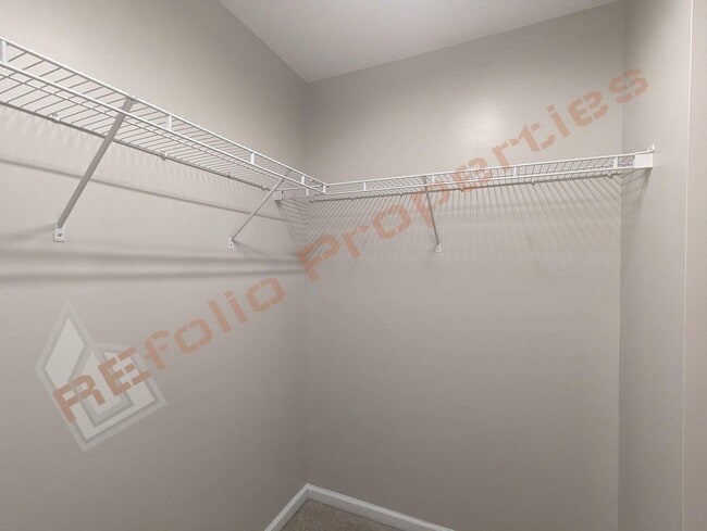 Building Photo - Great Location 3 Story 3 Bedroom, 3.5 Bath...