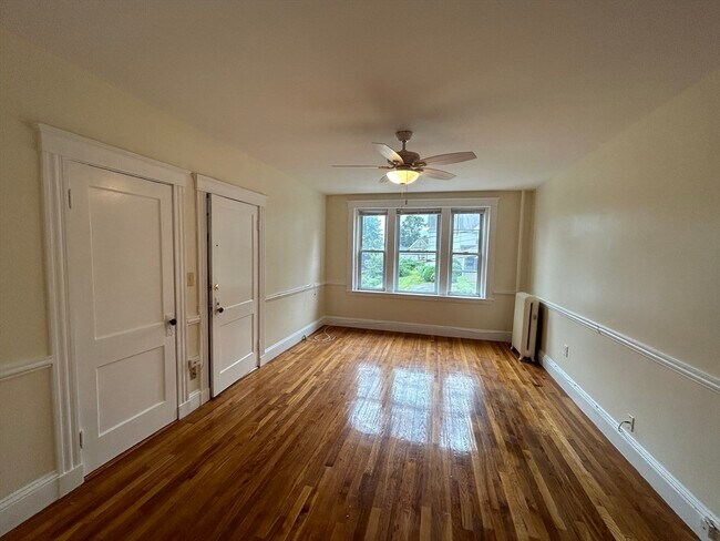 Building Photo - 31 Dennison Ave