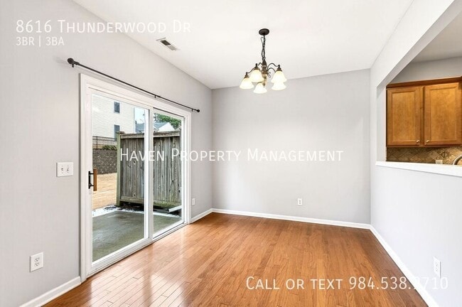 Building Photo - 8616 Thunderwood Dr