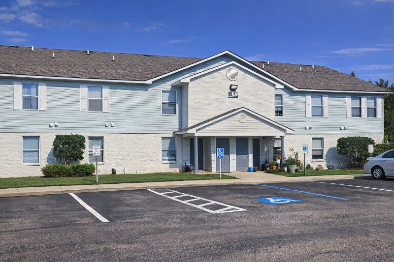 Building Photo - 880 Motsie Rd