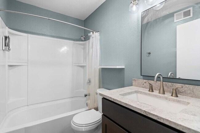 Building Photo - 2309 Cherry Hills Dr