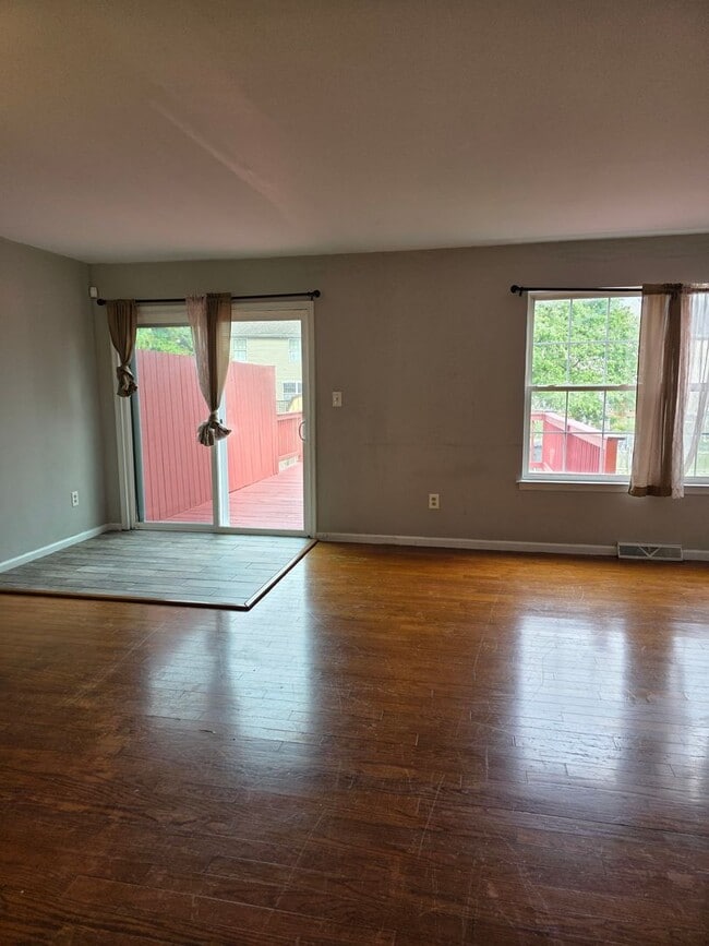 Building Photo - Townhouse in Newark/Bear Area