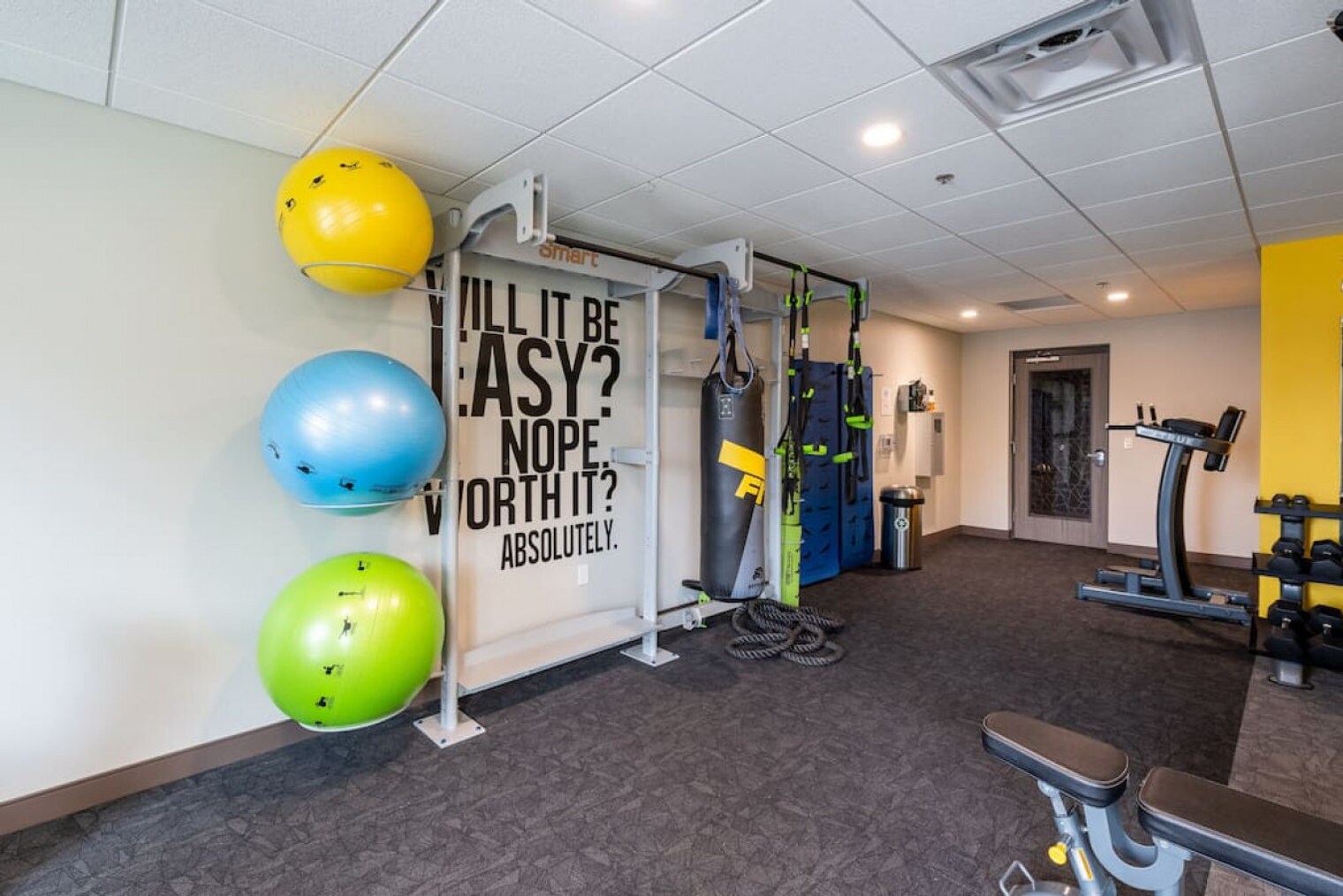 Building Photo - 211 W Mineral St