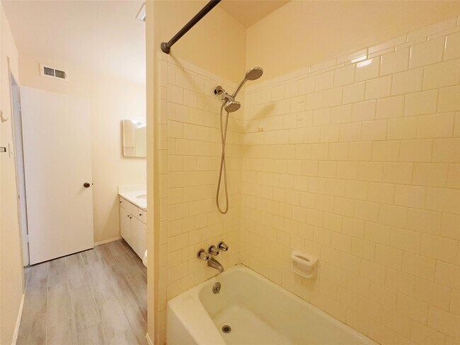 Building Photo - 12633 Memorial Dr