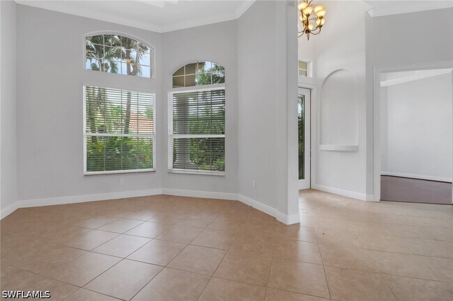 Building Photo - 11128 Sierra Palm Ct