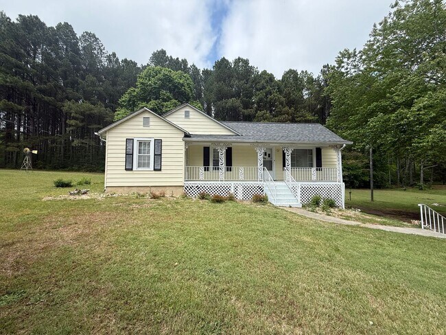 Building Photo - COMING SOON! For Rent Advance