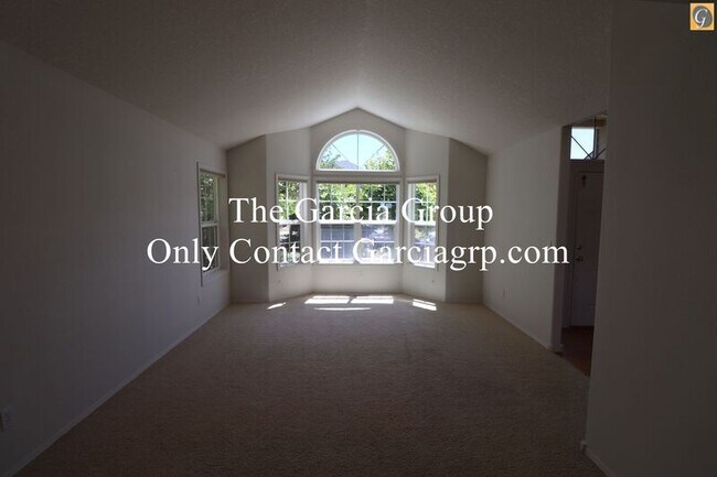 Building Photo - 8955 SW Iowa Dr