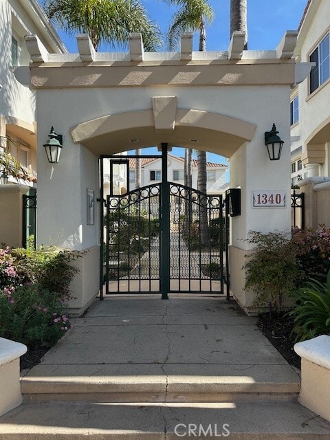 Building Photo - 1340 El Prado Ave
