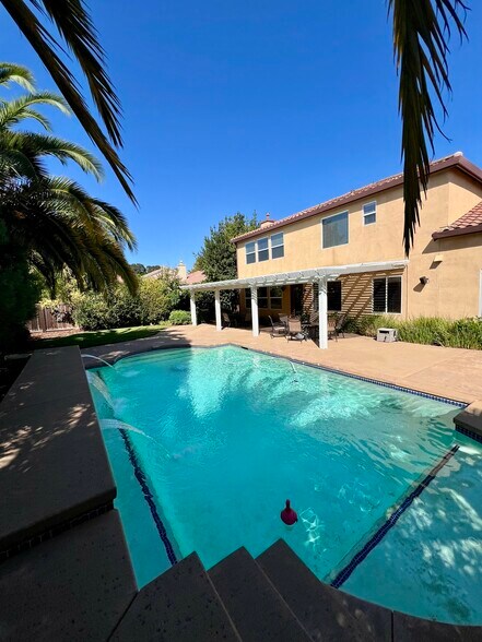 Building Photo - 8441 Briggs Dr